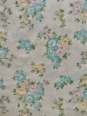 1970s Dan River Dantrel Muslin Full Flat Sheet Cottagecore Antique Roses 81”x91”